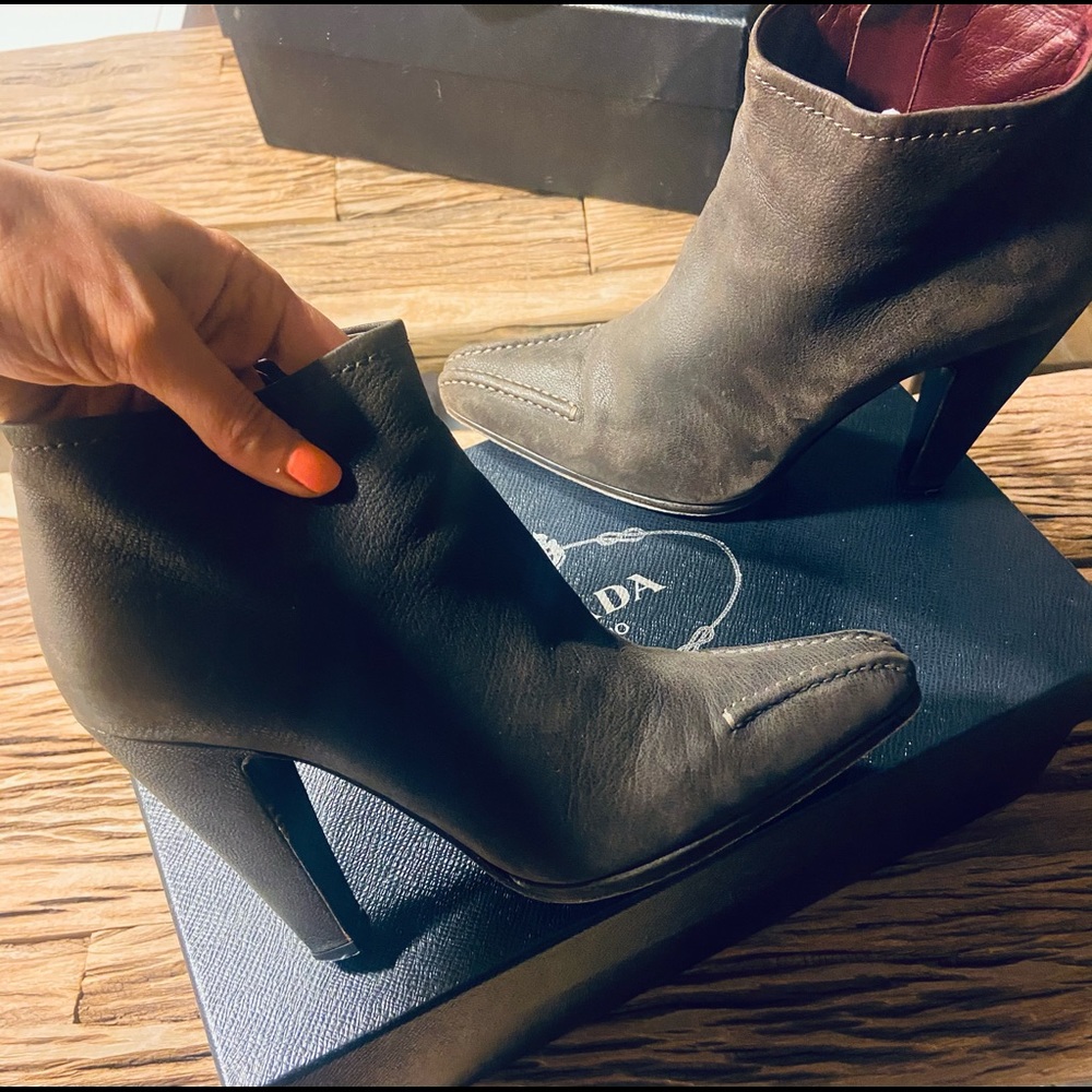 Womens Prada Brown Leather Ankle Booties Size 38